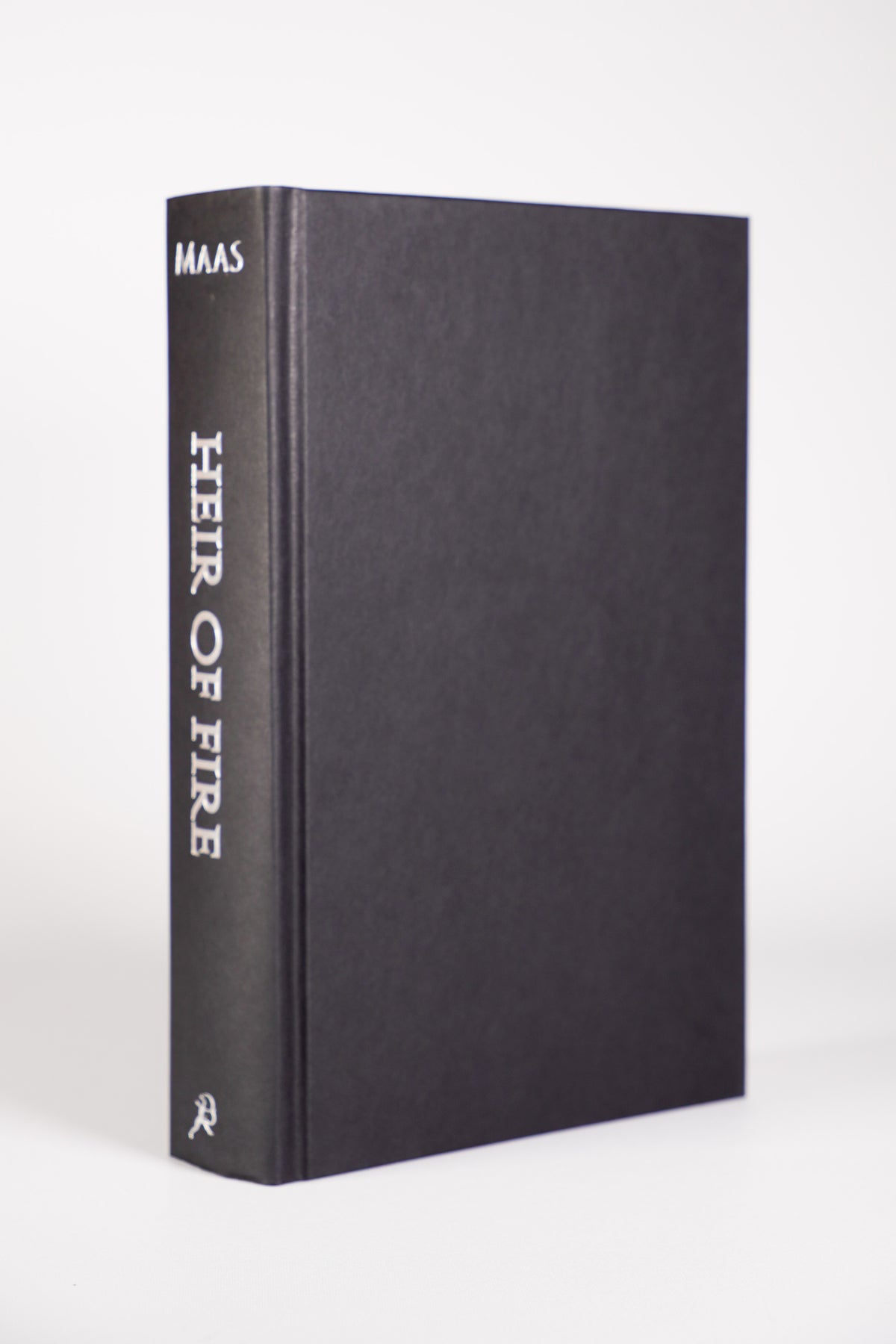Heir of Fire naked hardcover beneath the dust jacket from the 2018 Throne of Glass box set