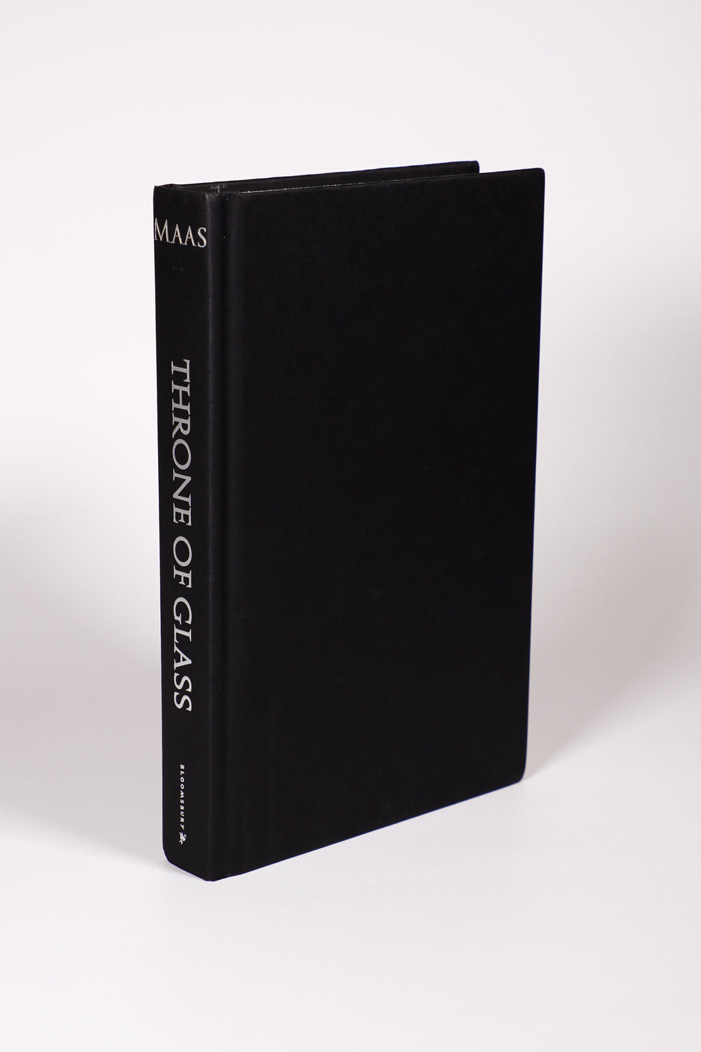 Throne of Glass black front board and spine without dust jacket