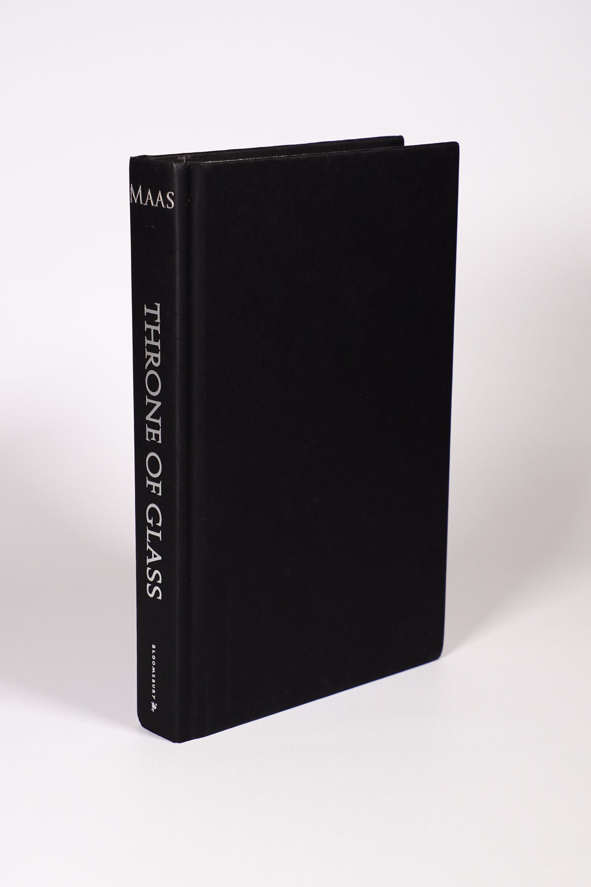 Throne of Glass black front board and spine without dust jacket