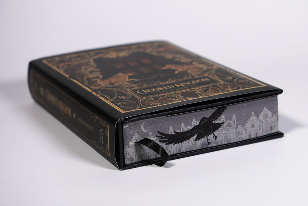 Crooked Kingdom OwlCrate exclusive page edges and corner detail