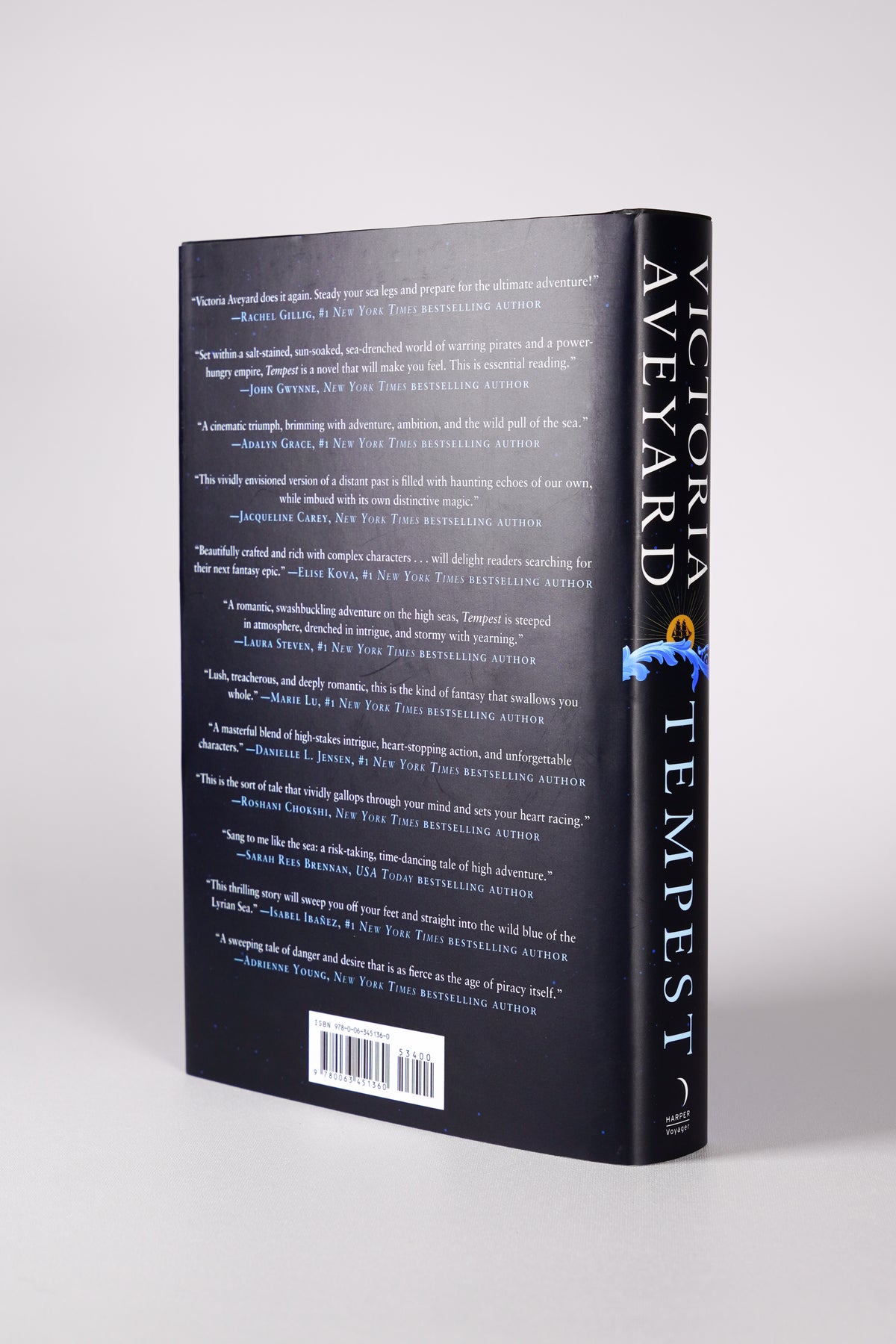 Back cover of the Tempest deluxe limited edition by Victoria Aveyard