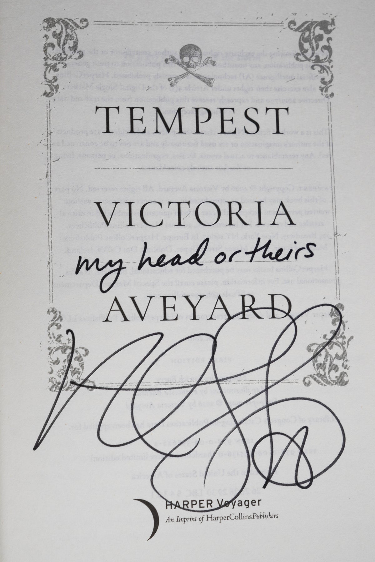 Victoria Aveyard hand signature and handwritten My head or theirs quote